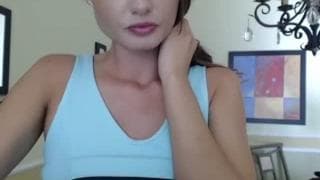 Hot4u2see zeigt ihre erstaunliche Unterwäsche