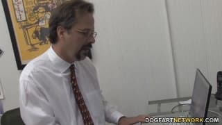 Daddy schaut zu wie Sammie Spade von einem BBC gefickt wird