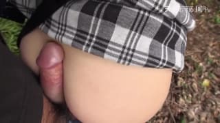 Süßes orientalisches Babe wird vergnügt