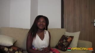 Schwarze Frau mit großem Arsch wird in Casting POV gefickt