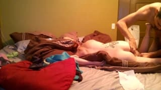 Amateure sind versaut im Bett zusammen Amateure sind versaut im Bett zusammen