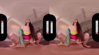 Mulan sieht ähnlich aus und genießt es Mulan sieht ähnlich aus und genießt es