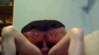 Ich schmiere ihr Arschloch ein und fickte es