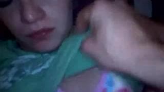 Er bringt sie in alle Positionen für guten Sex Er bringt sie in alle Positionen für guten Sex