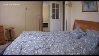 Sina kümmert sich um den Stiefbruder ihres Freundes