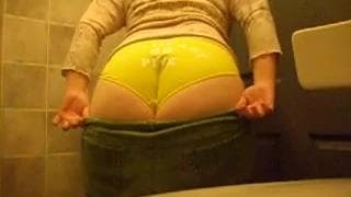 Die irische PAWG zeigt ihren schönen Arsch