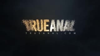 Romi Rain mit großen Titten in brutalem Anal mit cremigem Cumshot