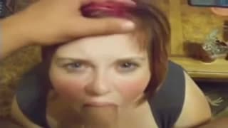 Diese mollige Frau hat seine Wurst im Mund Diese mollige Frau hat seine Wurst im Mund