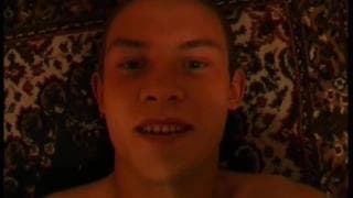 Der junge Sklave muss den Arsch lecken Der junge Sklave muss den Arsch lecken