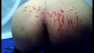 Dieser Sklave liebt es, Schmerzen zu empfinden