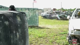 Drei heiße lesbische Mädchen lecken sich aus