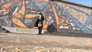 Eine Transe mit einem verkleideten Gesicht