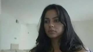 Maya zeigt gern was sie drauf hat beim Rubbeln Maya zeigt gern was sie drauf hat beim Rubbeln