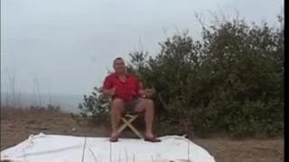 Blonde MILF fickt draussen mit einem Freund Blonde MILF fickt draussen mit einem Freund