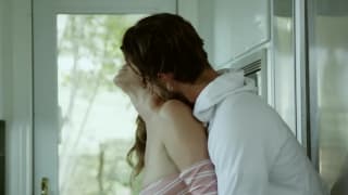 Cdence Lux verknallt sich in ihren Stiefbruder Cdence Lux verknallt sich in ihren Stiefbruder