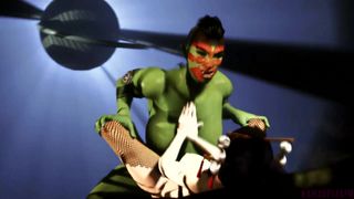 Nyotengu fickt mit einer hentai 3D futanari und will den ganzen Penis