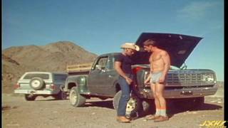 Zwei Cowboys in der Wüste beim Sex Zwei Cowboys in der Wüste beim Sex