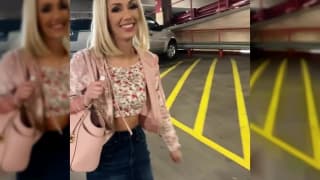Sky fickt einen Produzenten auf dem Parkplatz - POV Sky fickt einen Produzenten auf dem Parkplatz - POV