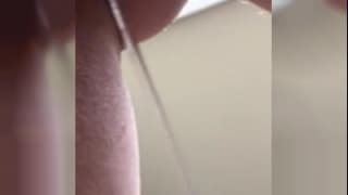 Hier ist eine nasse und geile Pussy in POV