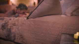 Trans Chanel Santini fickt Kleio Valentien