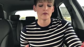 Hannah Brooks masturbiert mit ihrem neuen Dildo Hannah Brooks masturbiert mit ihrem neuen Dildo