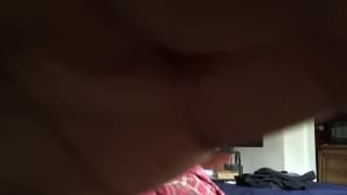 Ihr Freund saugt ihn aus und schluckt das ganze Ding. Ihr Freund saugt ihn aus und schluckt das ganze Ding.