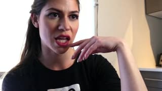 Ashley Alban erhält viele heiße Spermien Ashley Alban erhält viele heiße Spermien