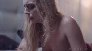 Lily Larimar ist die kleine Hure ihres Stiefvaters und mag Sex Lily Larimar ist die kleine Hure ihres Stiefvaters und mag Sex