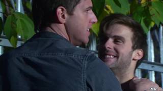 Gabriel Clark feilt Jace Tylers Arsch gegen ein Parktor Gabriel Clark feilt Jace Tylers Arsch gegen ein Parktor