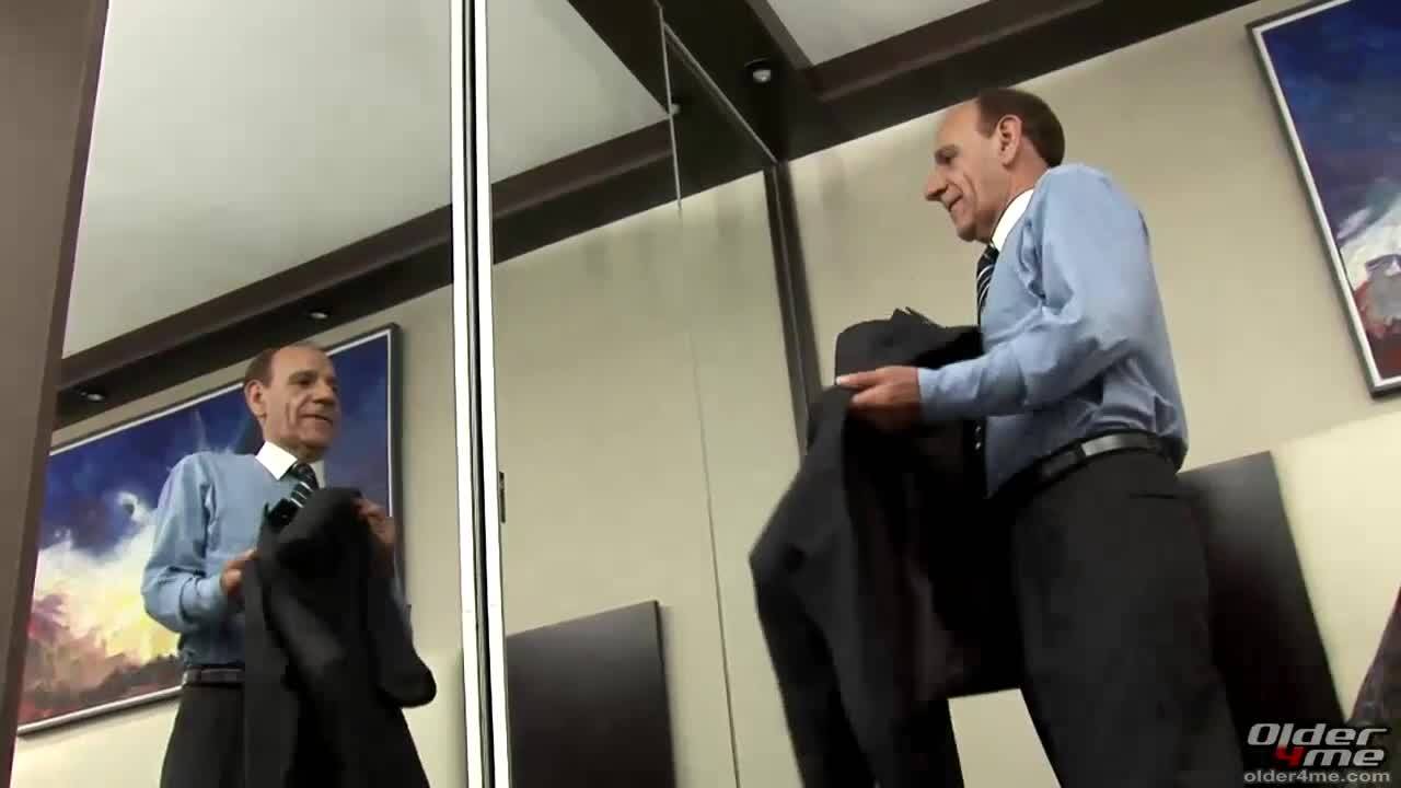 Bestätigen Sie Ihr Alter