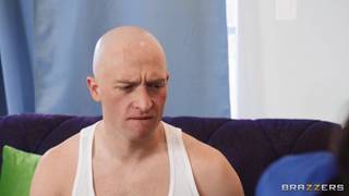 Krankenschwester verwöhnt den kranken Schwanz