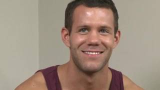 Drew Collins, ein muskulöser Typ mit einem großen Schwanz