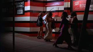 Einige heiße Szenen im Retro-Porno aus Frankreich