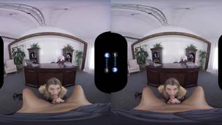 Pornostar Natalia Starr saugt diesen Schwanz und reitet ihn Pornostar Natalia Starr saugt diesen Schwanz und reitet ihn