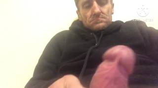 Ich schüttele meinen Cappuccino und entleere meine Eier.