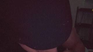 Geiles arabisches Babe liebt Schwanz lutschen Geiles arabisches Babe liebt Schwanz lutschen
