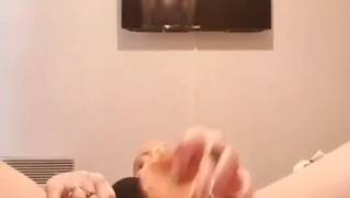 Mein 25cm Dildo und ich gehen alleine nach Hause