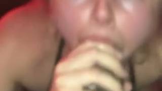 Interracial Gangbang mit junger Amateurschlampe