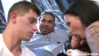 Franco stößt LuLu Jung mit seiner BBC, während ihr Cuckold bf zusieht