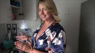 Brianna Beach reife blonde Babe gefickt hart in POV und creampied