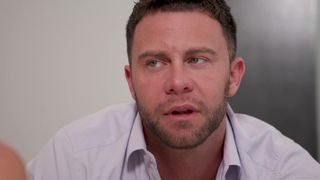 Nympho MILF Andi Avalon überredet ihren Stiefsohn Seth Gamble, sie zu ficken