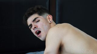Amerikanischer Twink Cazden Hunter reitet und fängt Micah Martinez ein