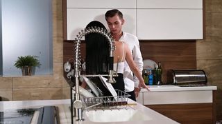 Sapphire LaPiedra ist eine Schlampe, die Sperma in ihrem Mund will