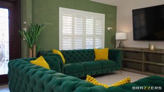 Jennifer Whites hinterhältiger Fick mit dem Elektriker Dickdealer Don