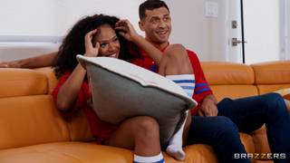 Brianna Moore's Free Use Fuck mit großem Schwanz Alex Jones