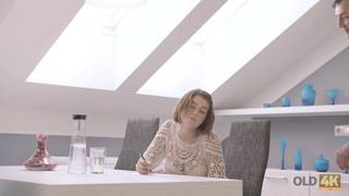 Bestätigen Sie Ihr Alter