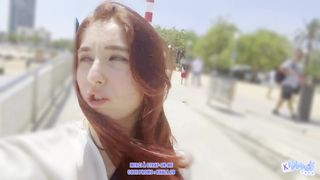 Zwei französische Lesben penetrieren sich gegenseitig mit ihren Strapons