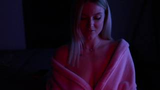 Mehrere Ficks mit der gleichen vollbusigen und nuttigen Blondine in selbstgemachten Videos Mehrere Ficks mit der gleichen vollbusigen und nuttigen Blondine in selbstgemachten Videos