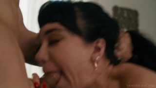 Little Puck lockt Victor Ray für ein raues Pussy Pounding Little Puck lockt Victor Ray für ein raues Pussy Pounding