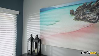 Roboter Lacey Jane saugt nassen Schwanz trocken, wenn sie im Schlampe-Modus ist!